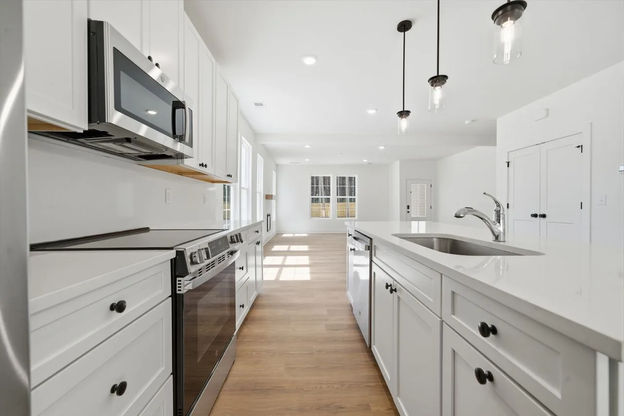 Custom kitchen cabinetry and stainless appliances — 1424 Quiver Way, York SC